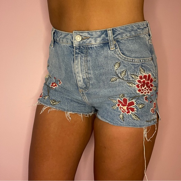 TOPSHOP embroidered denim shorts - Picture 11 of 11